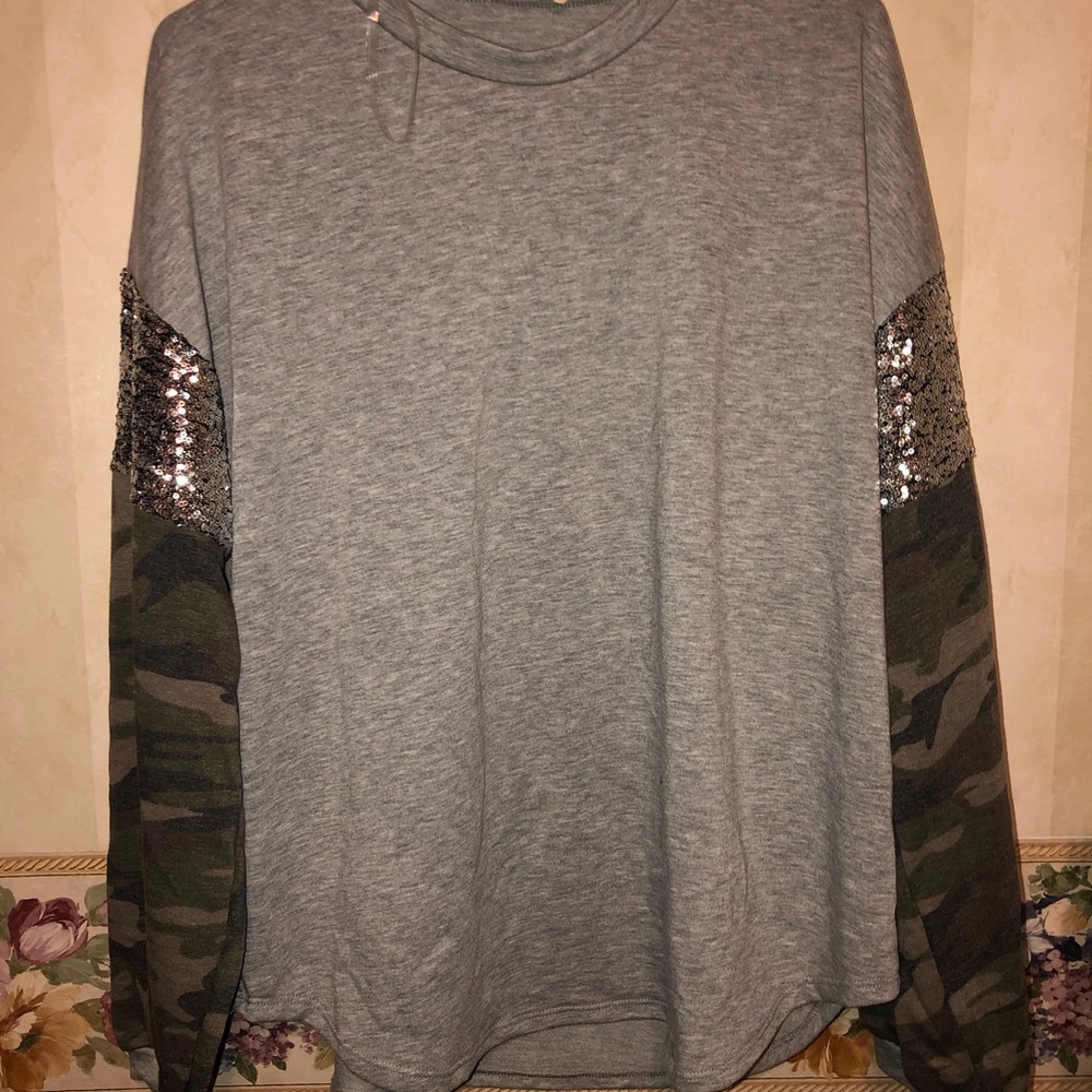 Boutique army top